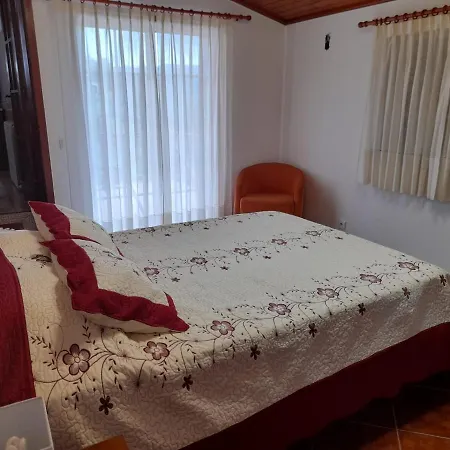 Casa Da Fonte-t4 Feriehus