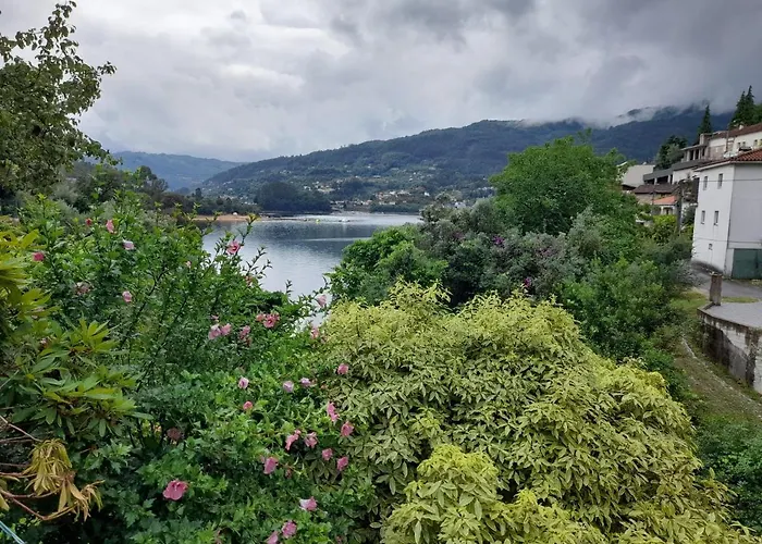 Casa Da Fonte-t4 Admeus