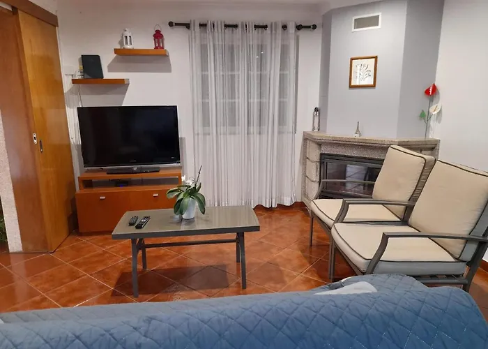 Casa Da Fonte-t4 펜션 Admeus